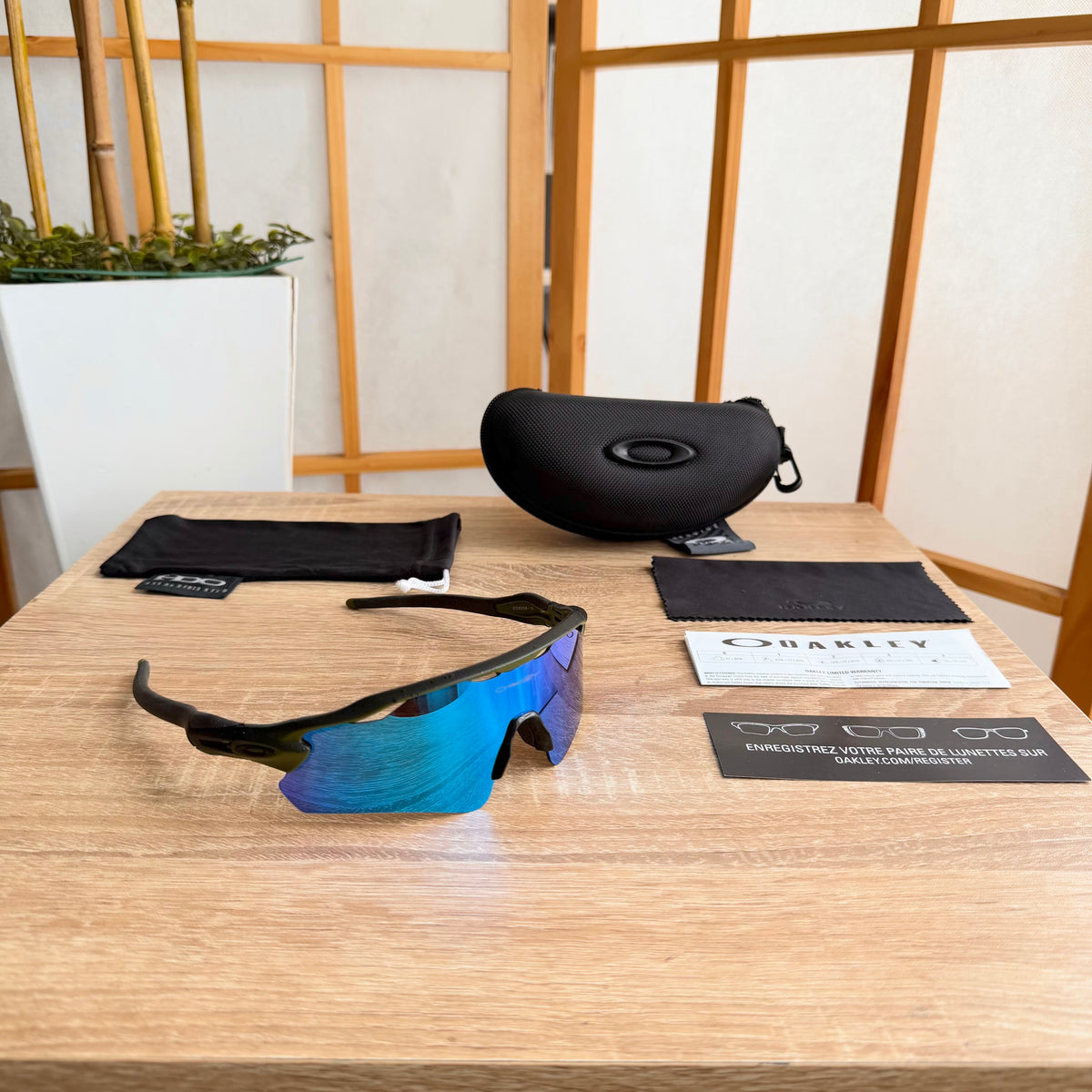 Oakley® Radar EV