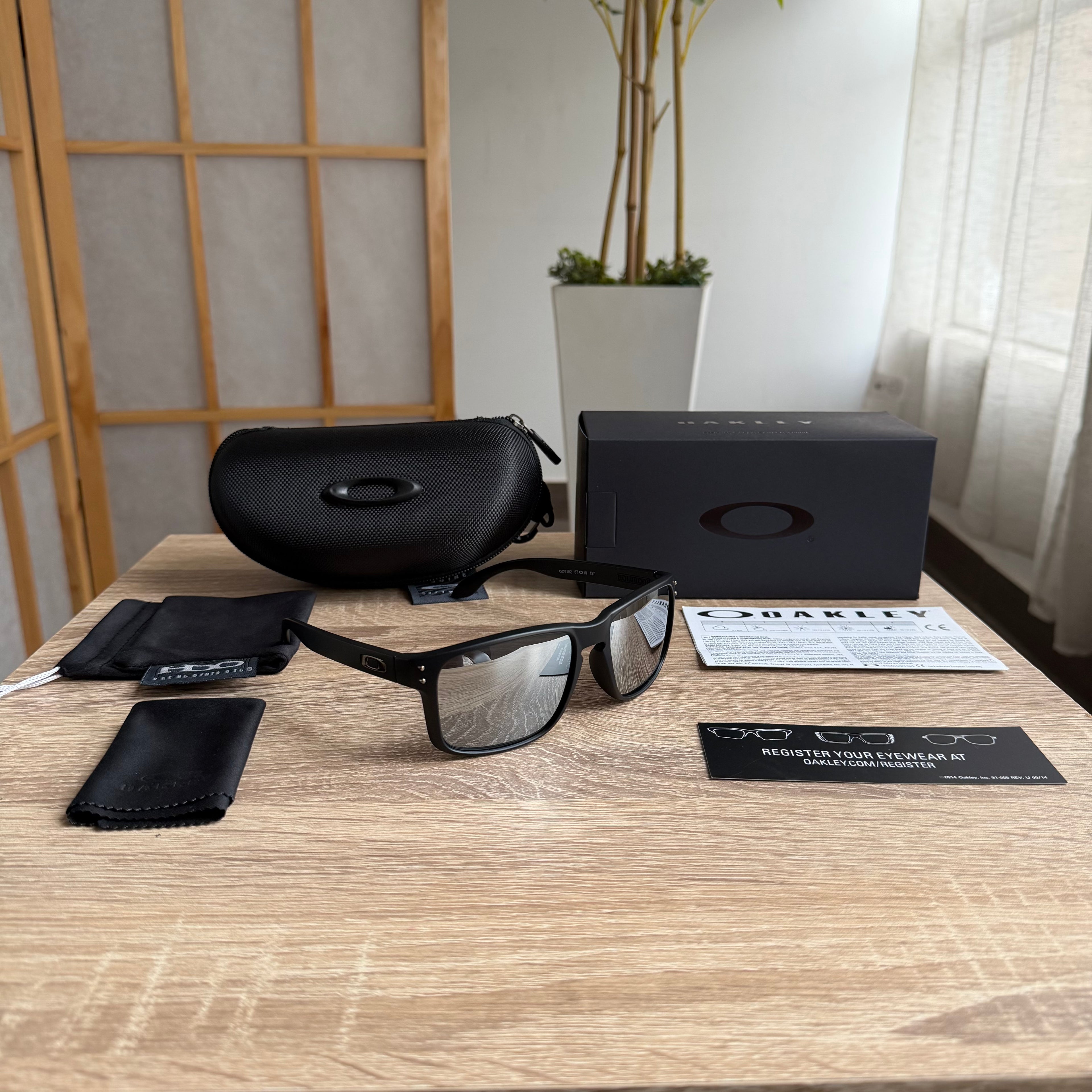 Oakley® Holbrook Classic