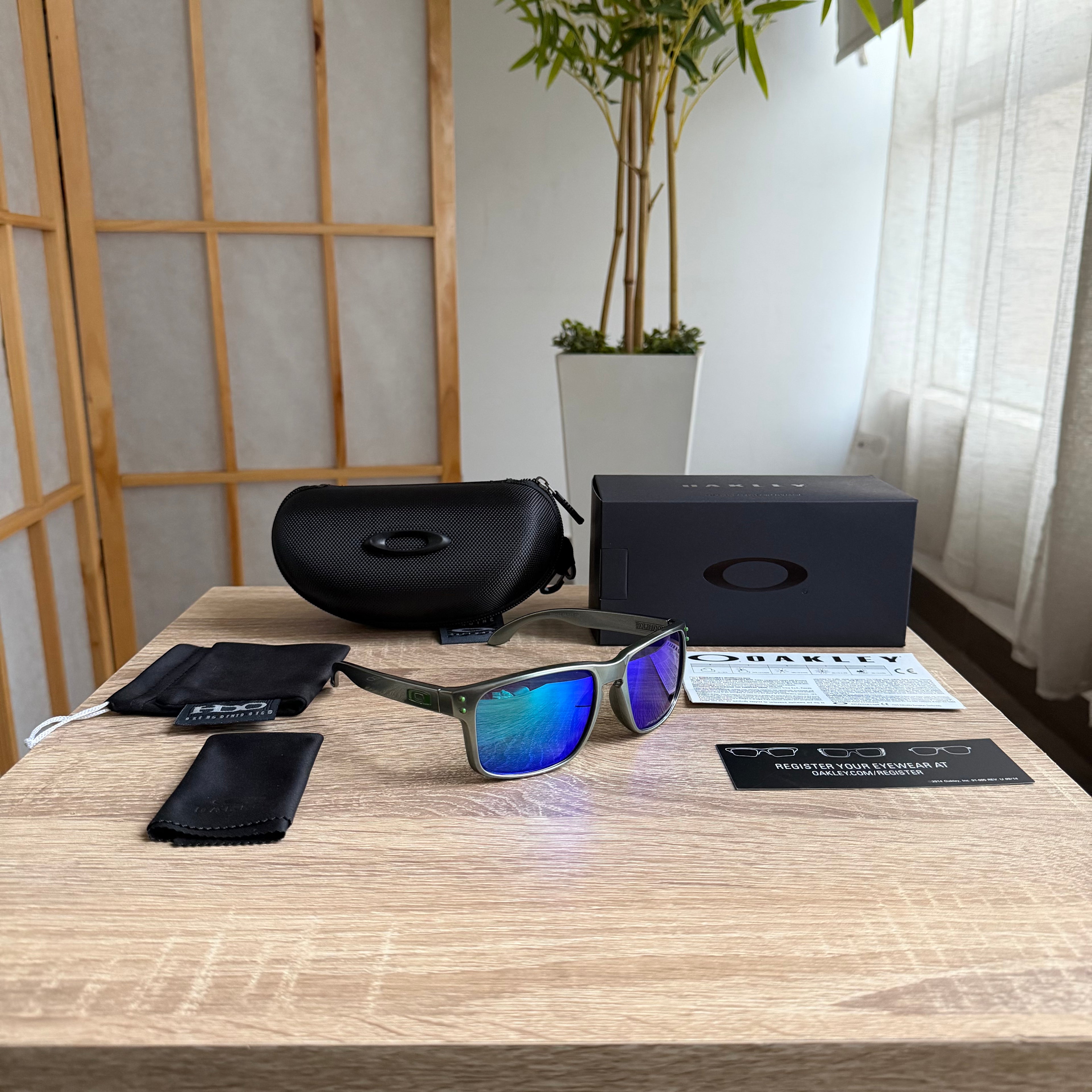 Oakley® Holbrook Classic