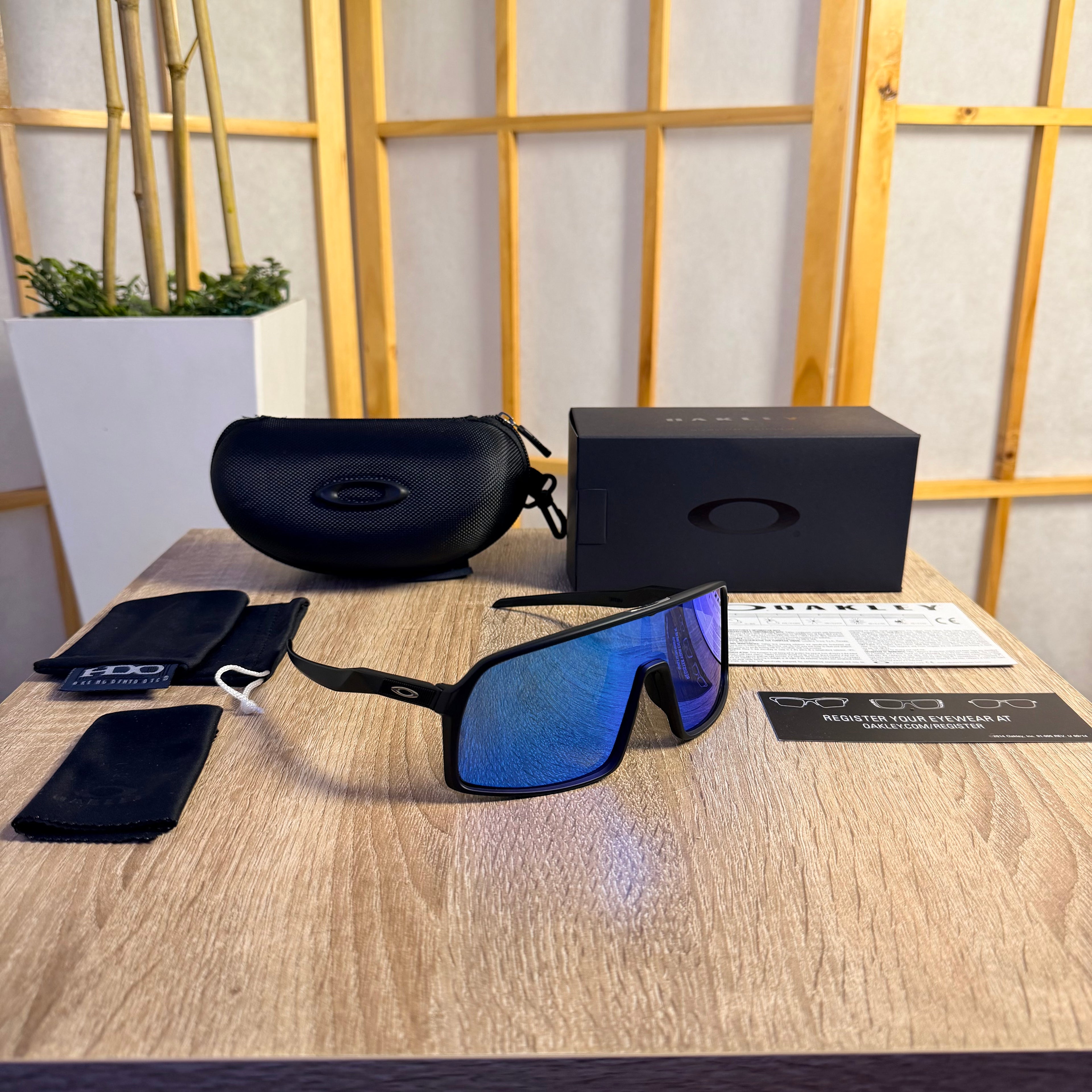 Oakley® Sutro con Llave