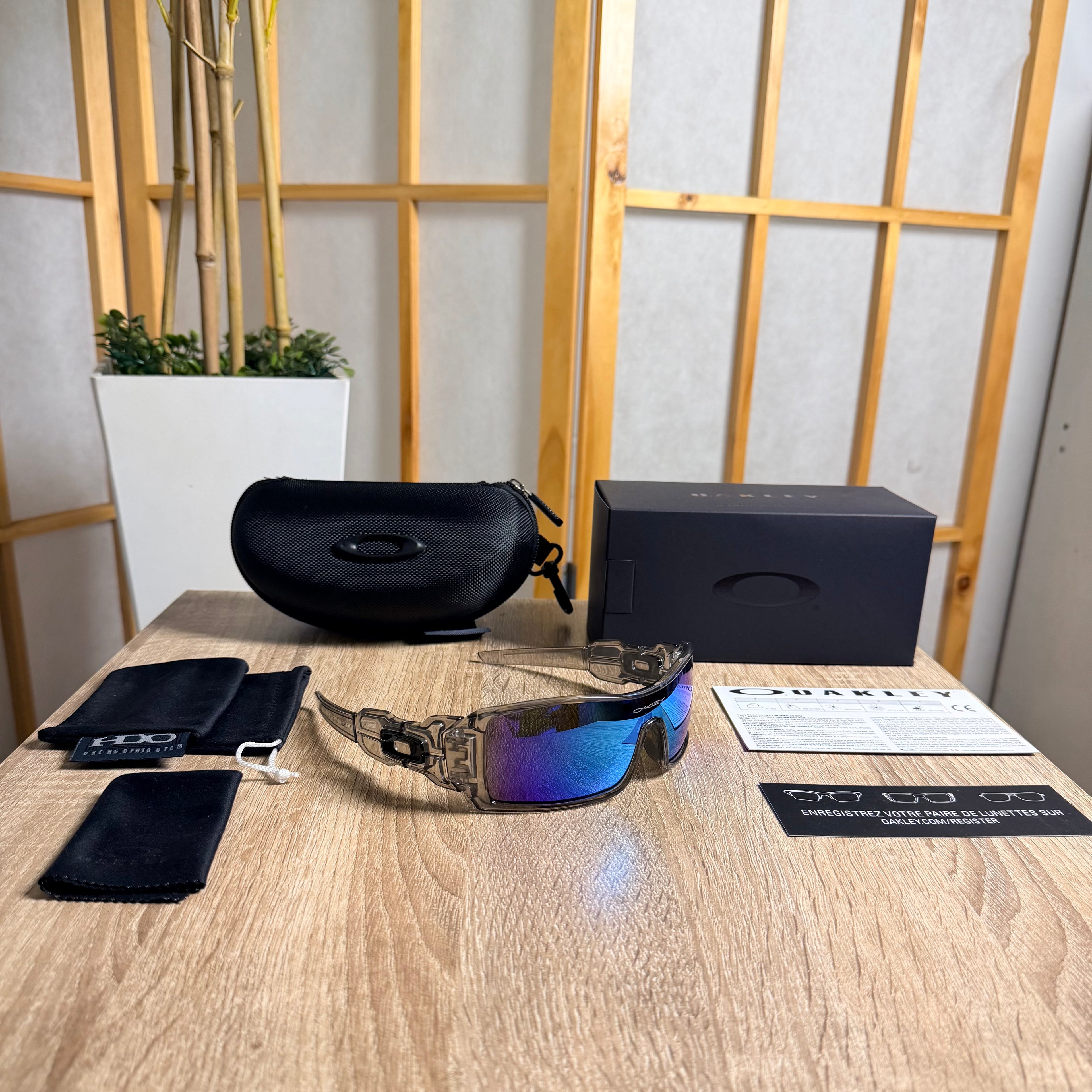 Oakley® Oil Rig