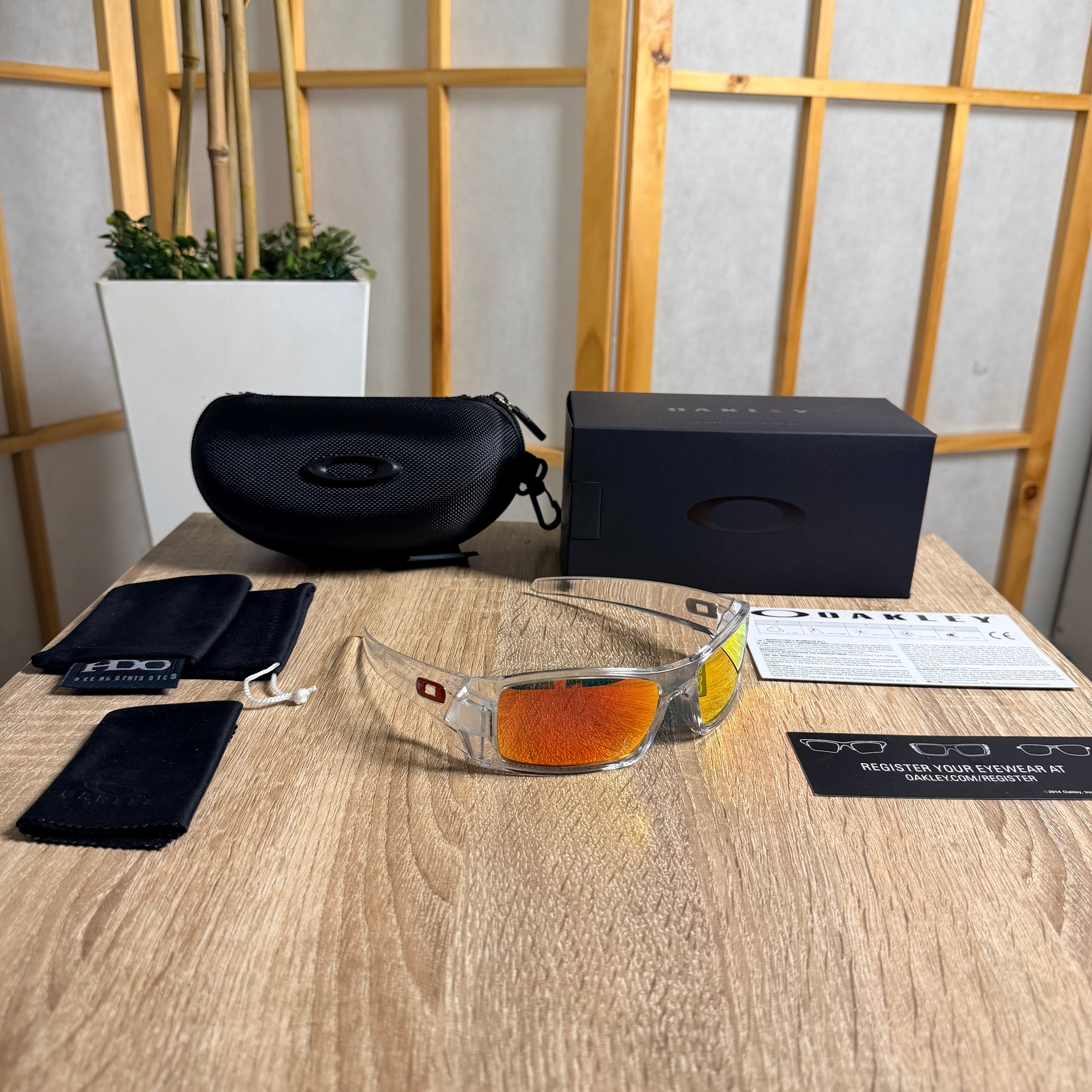Oakley® Gascan