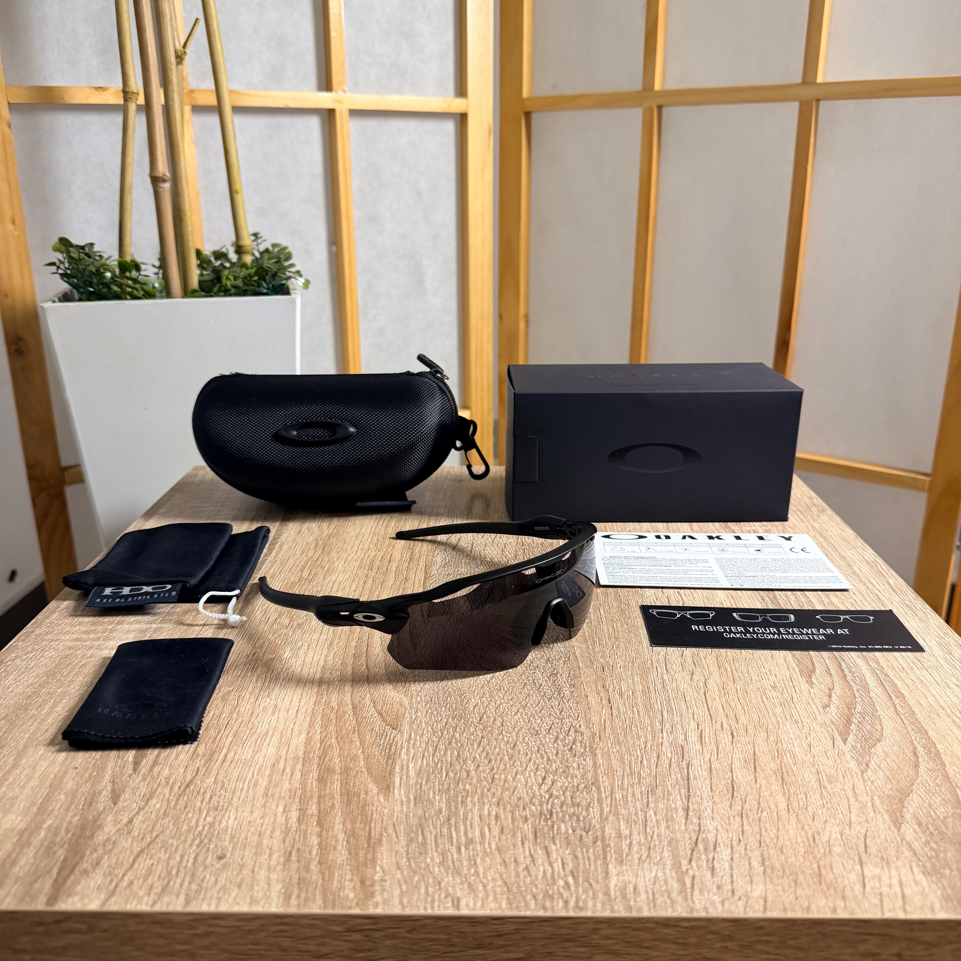 Oakley® Radar EV