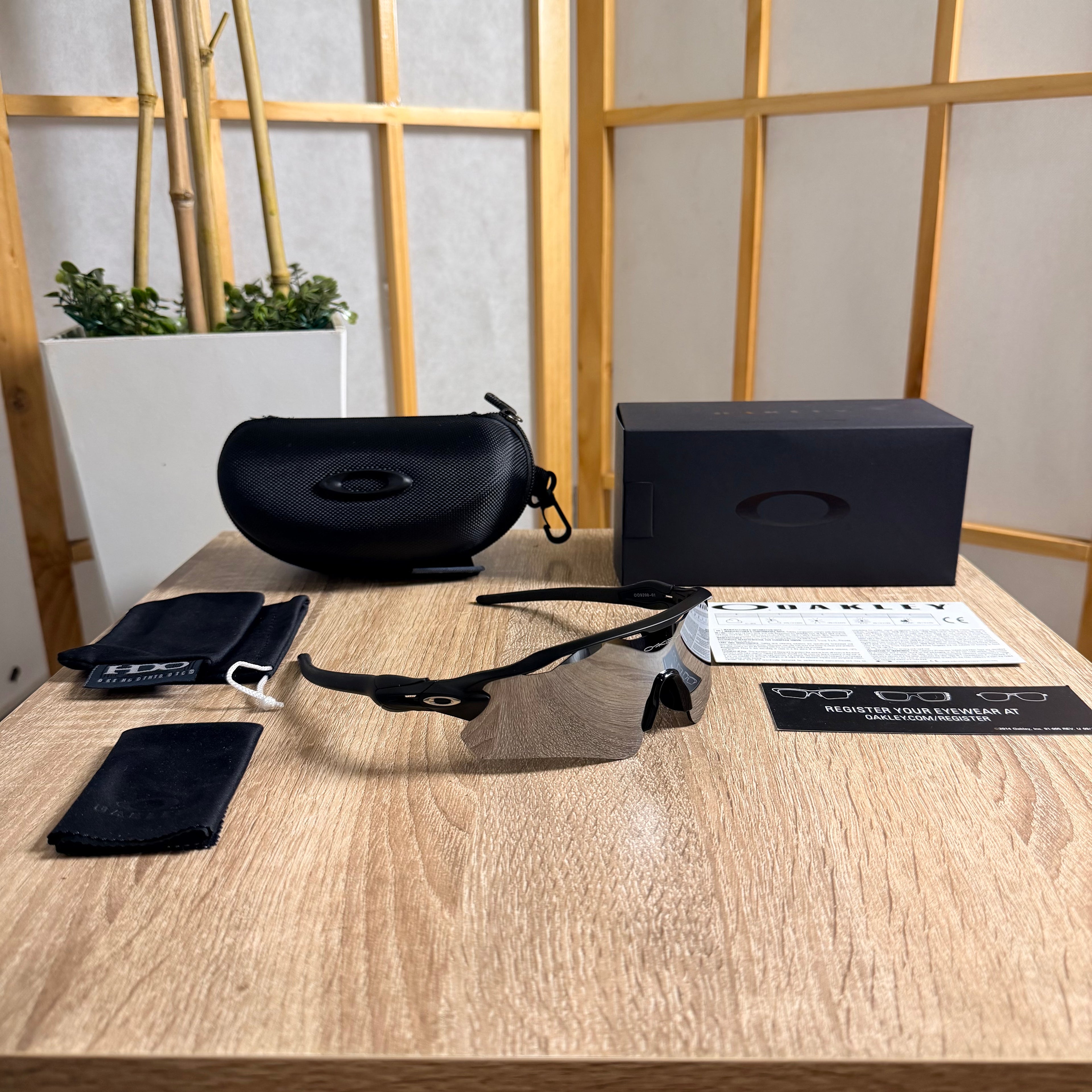 Oakley® Radar EV