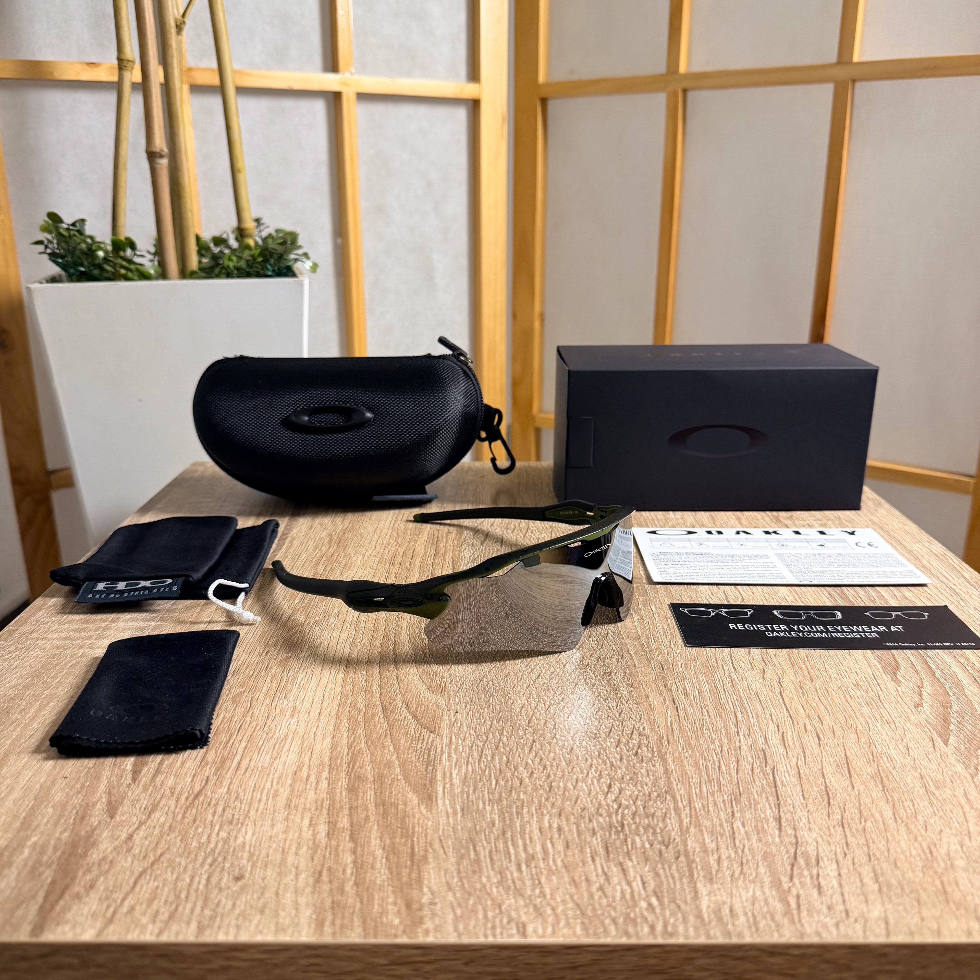 Oakley® Radar EV