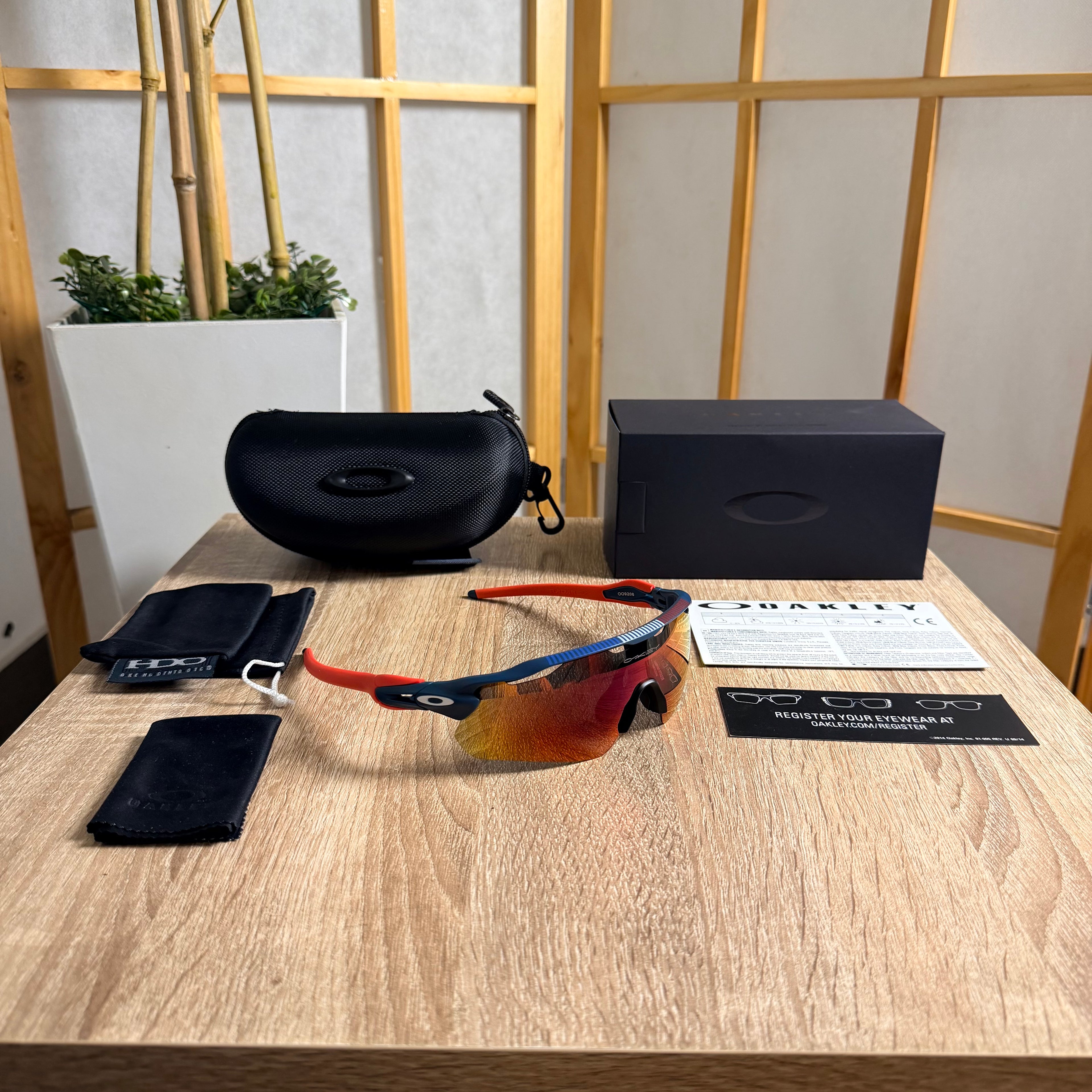 Oakley® Radar EV