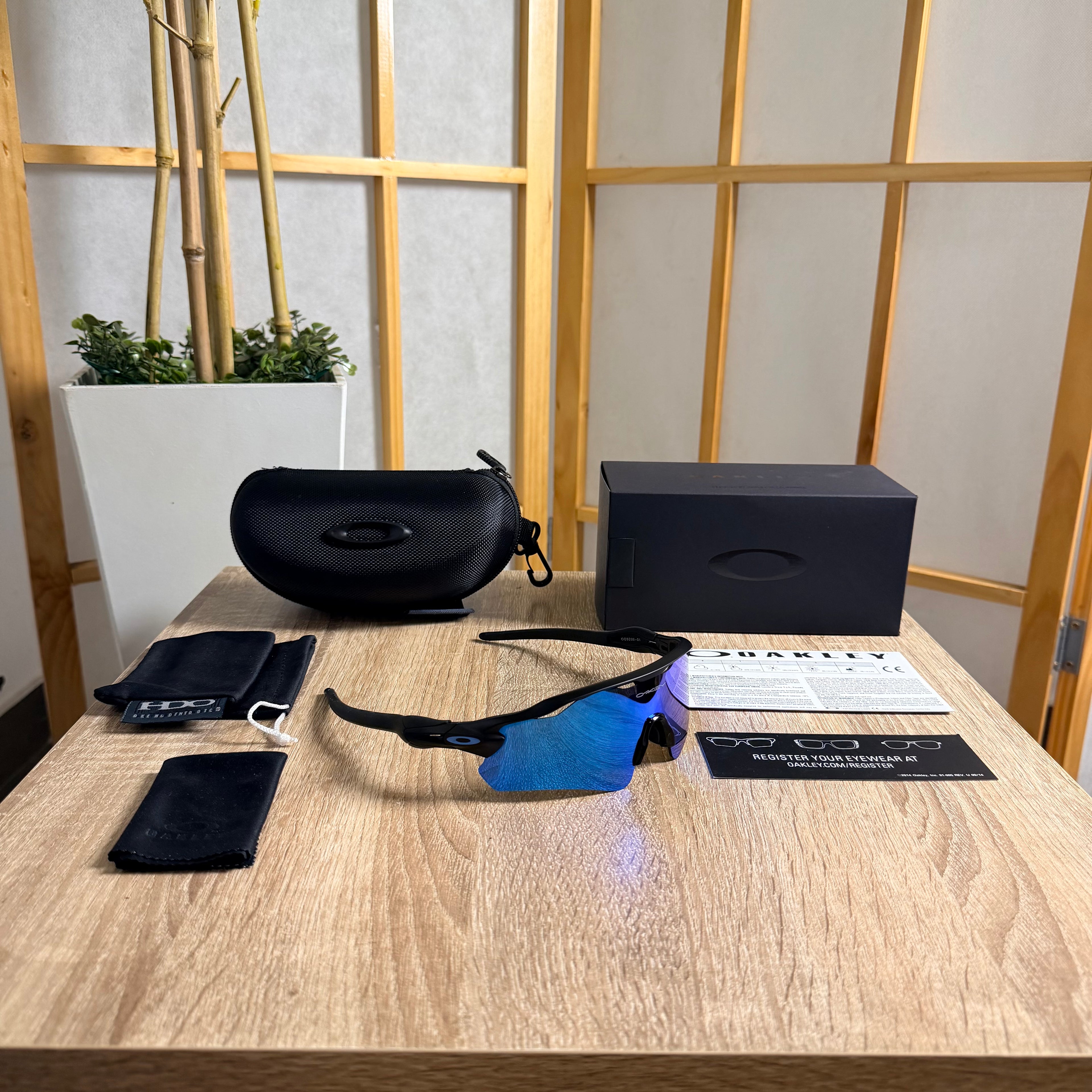 Oakley® Radar EV