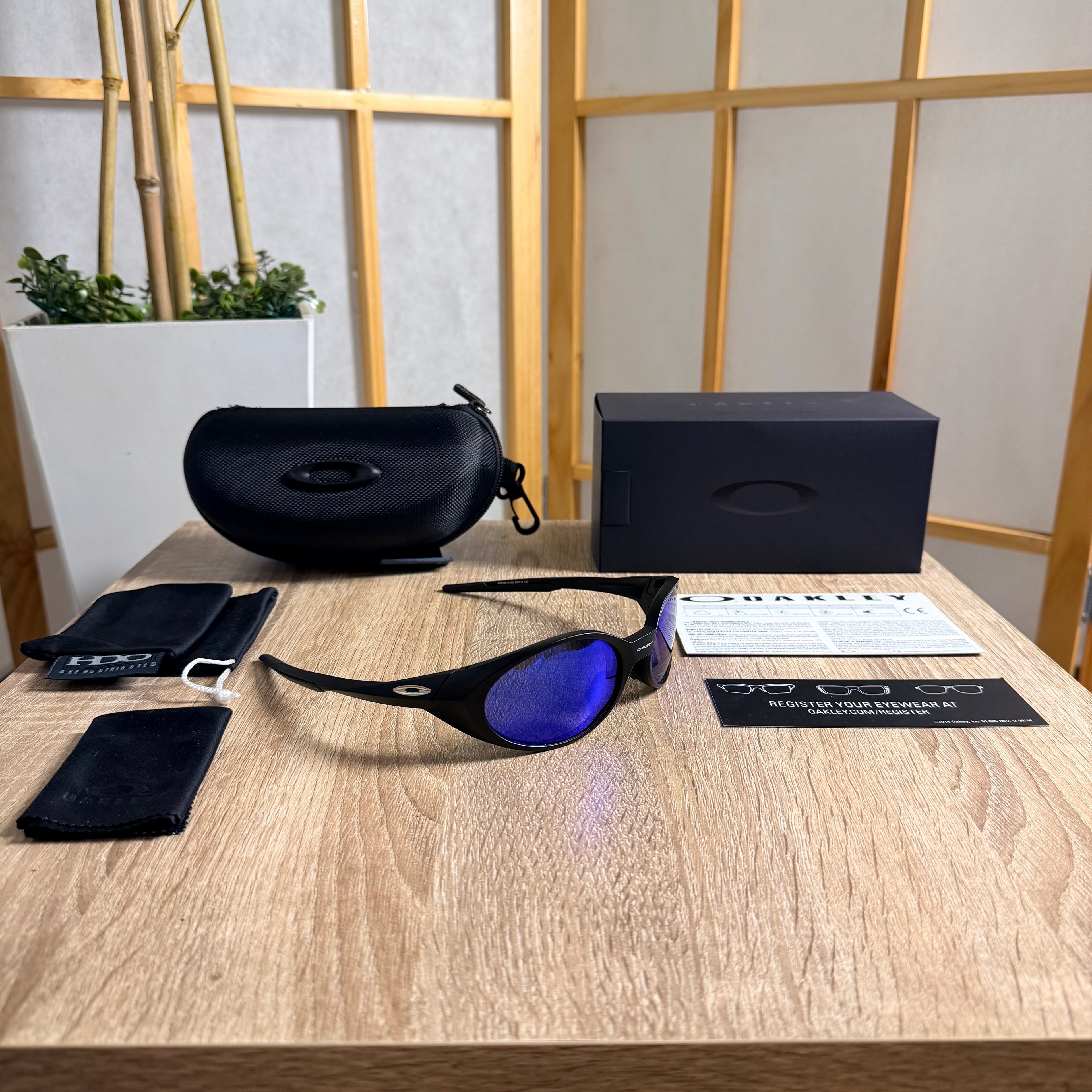 Oakley® Eye Jacket