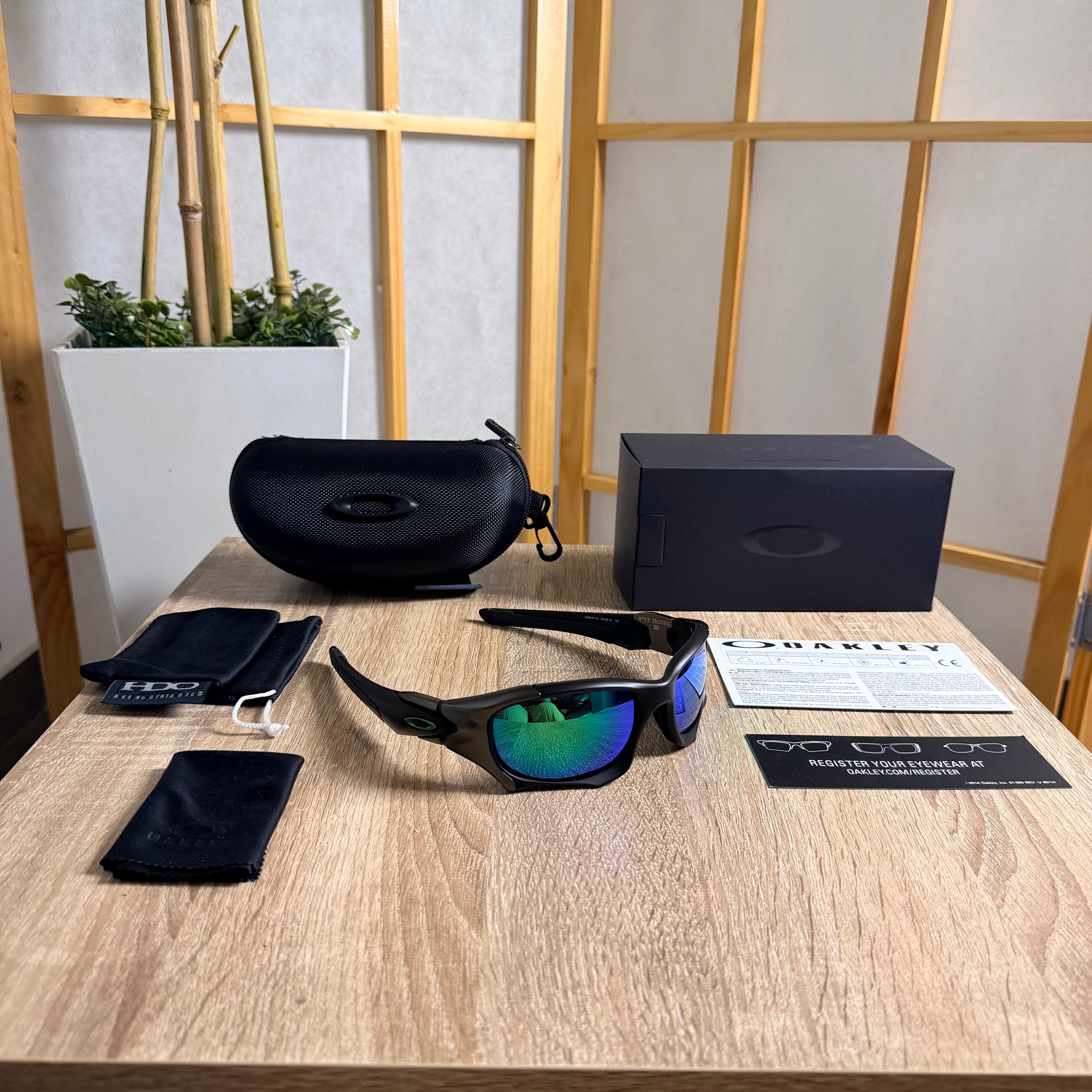 Oakley® Pitboss II