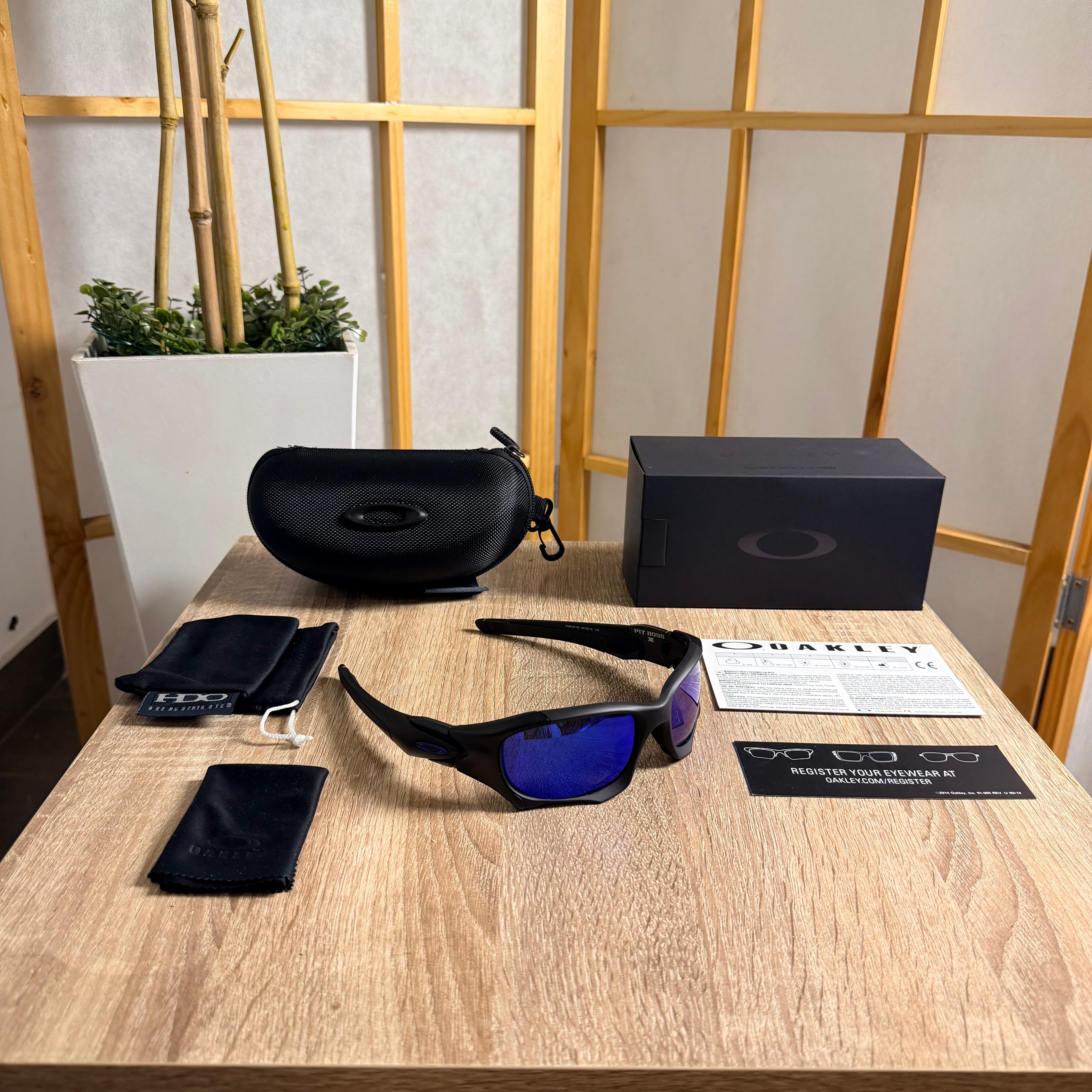 Oakley® Pitboss II