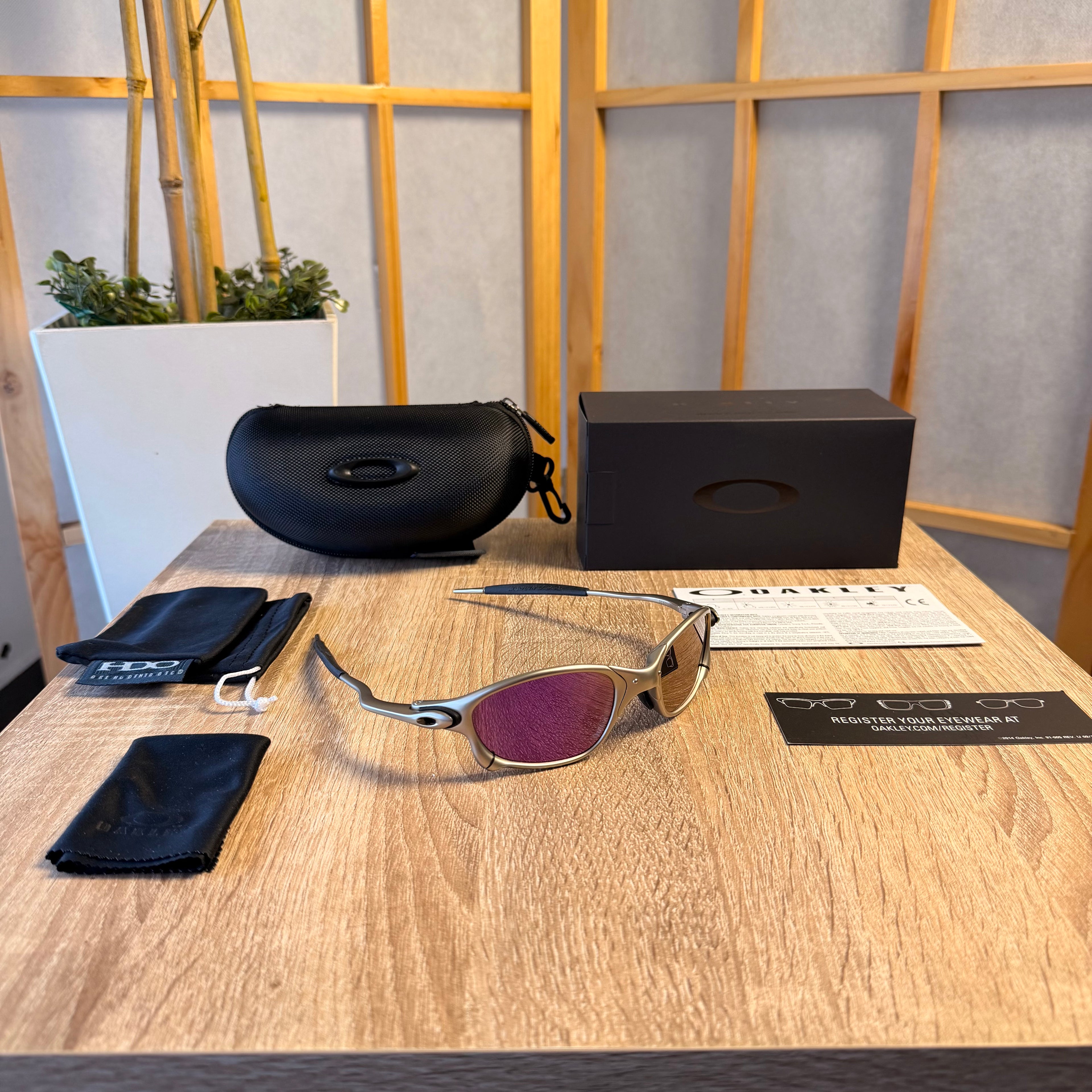 Oakley® Juliet Metal