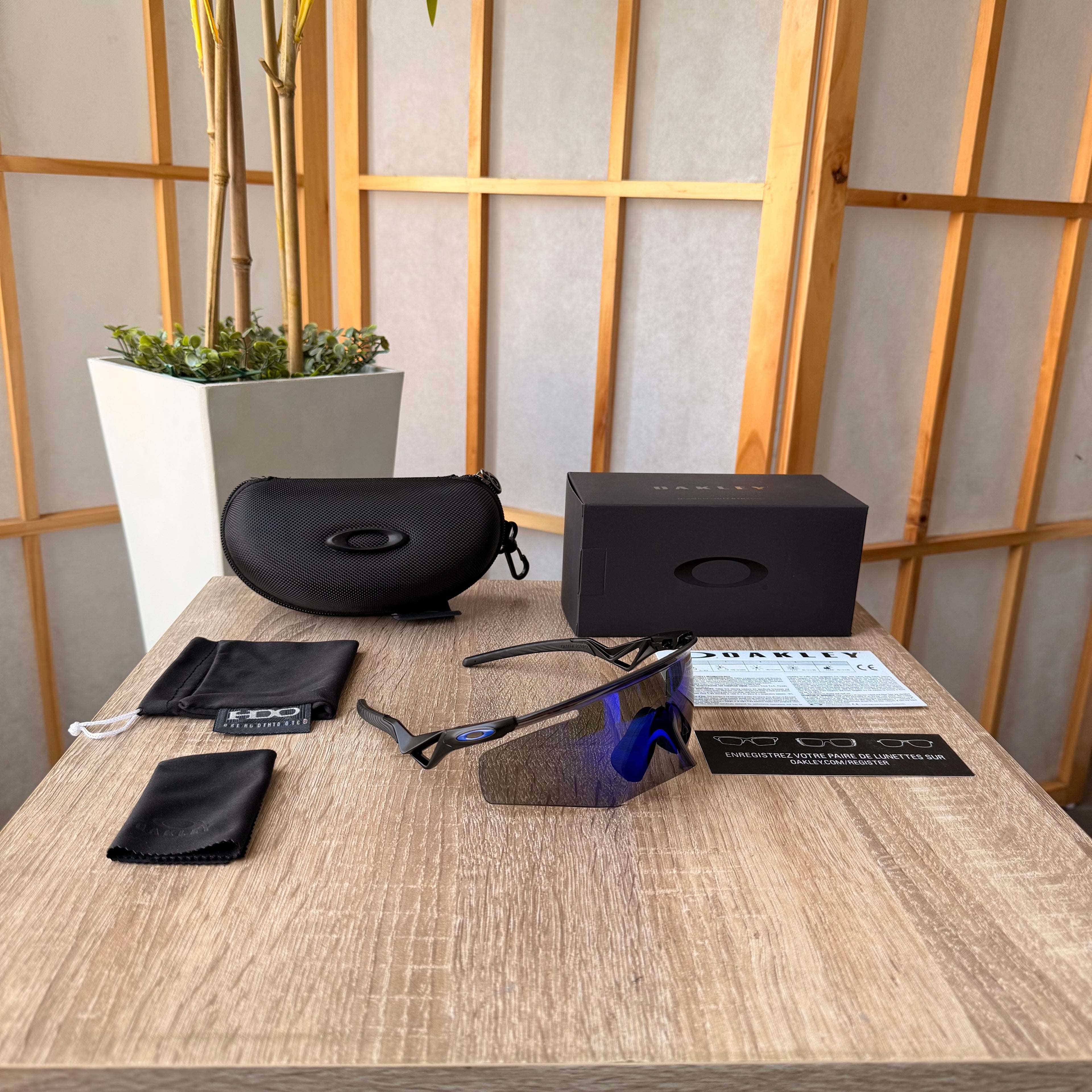Oakley® Kato Prizm