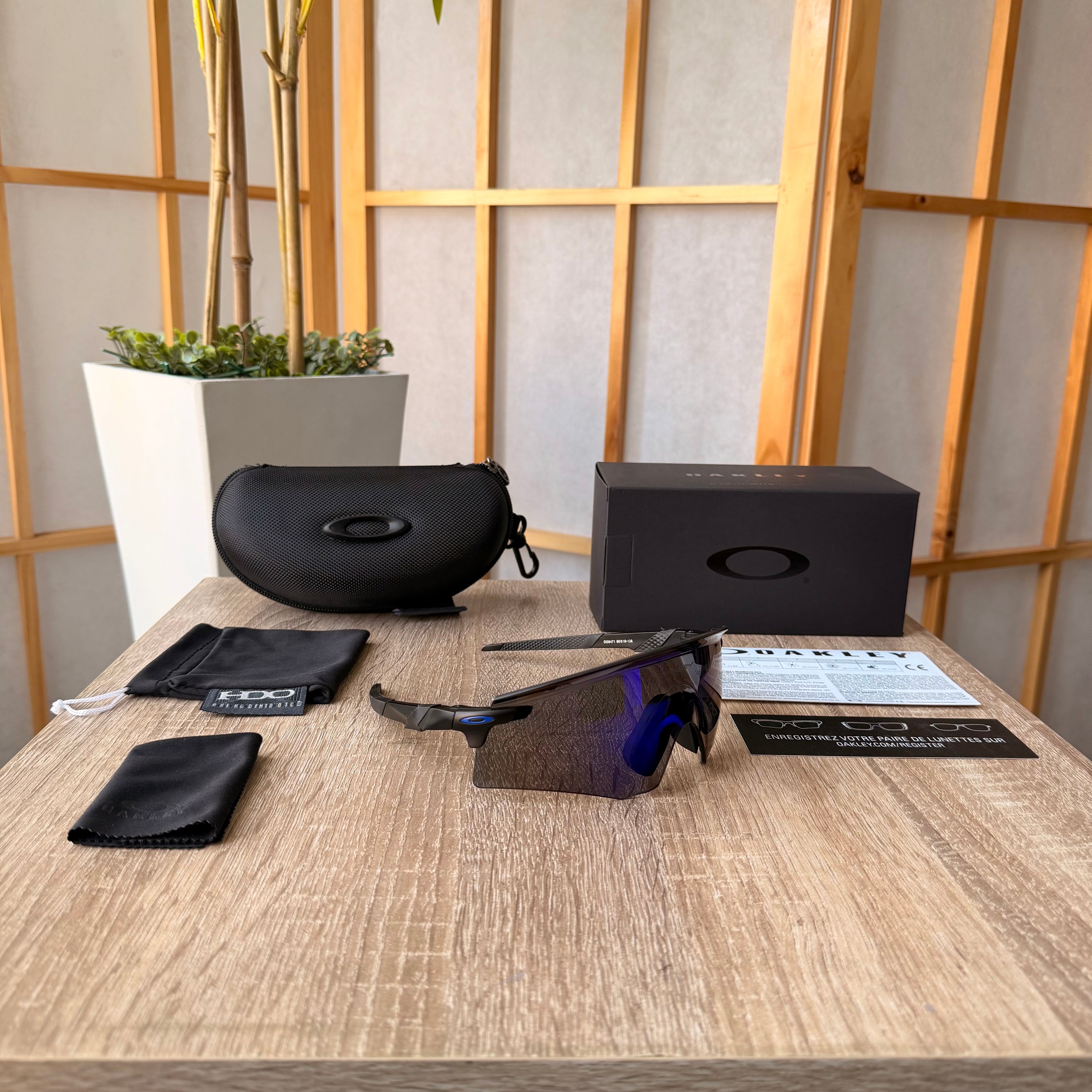 Oakley® Encoder