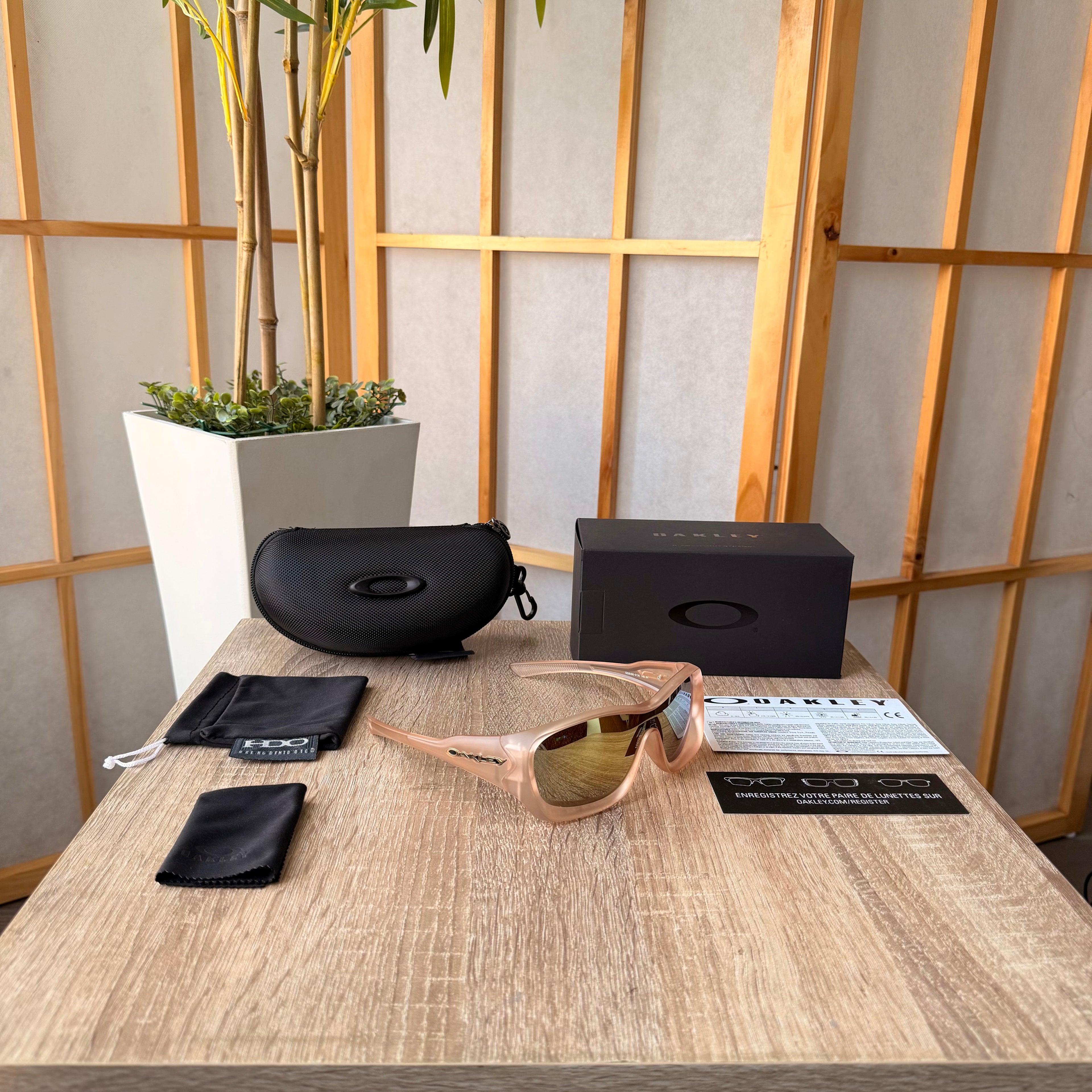 Oakley® De la Salle
