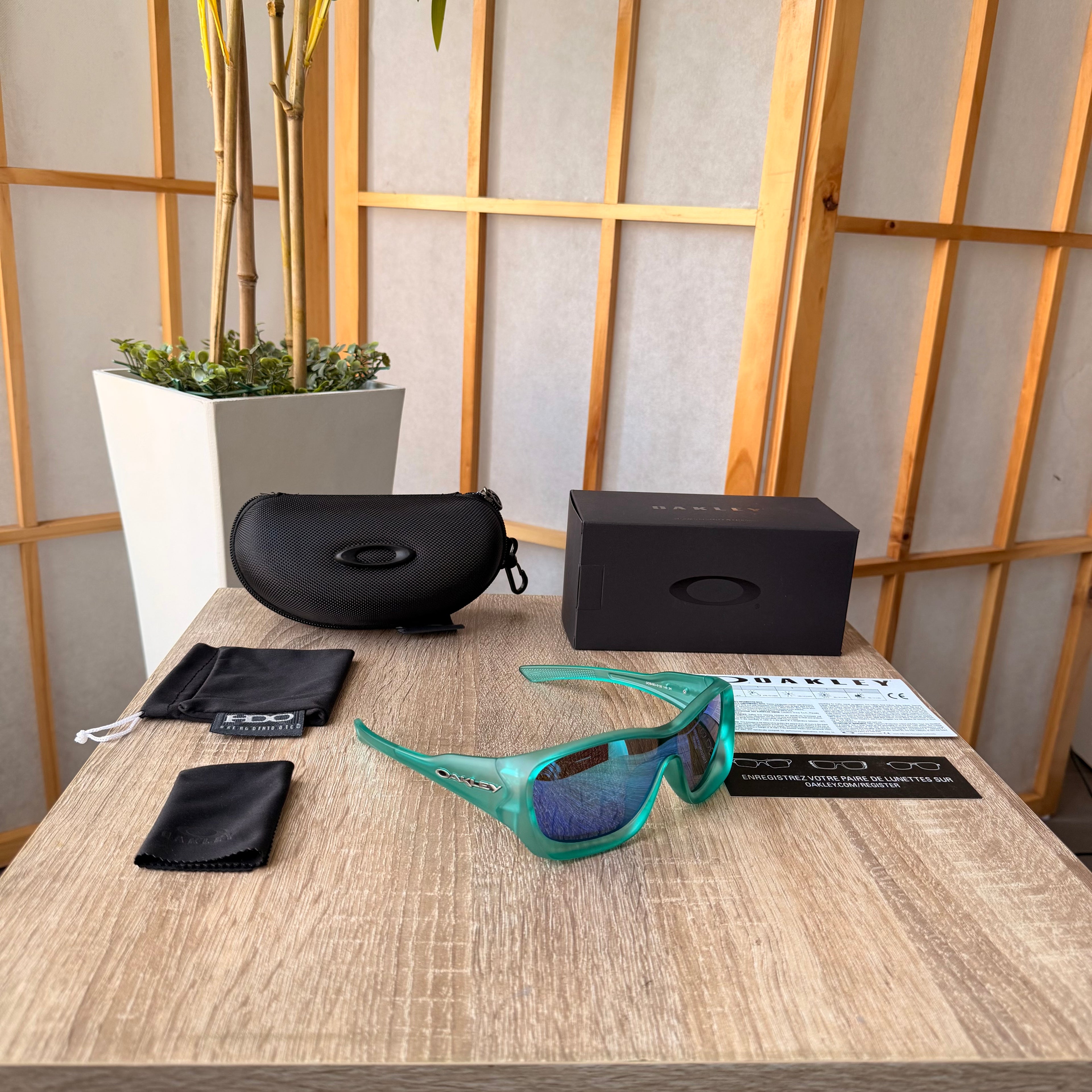 Oakley® De la Salle