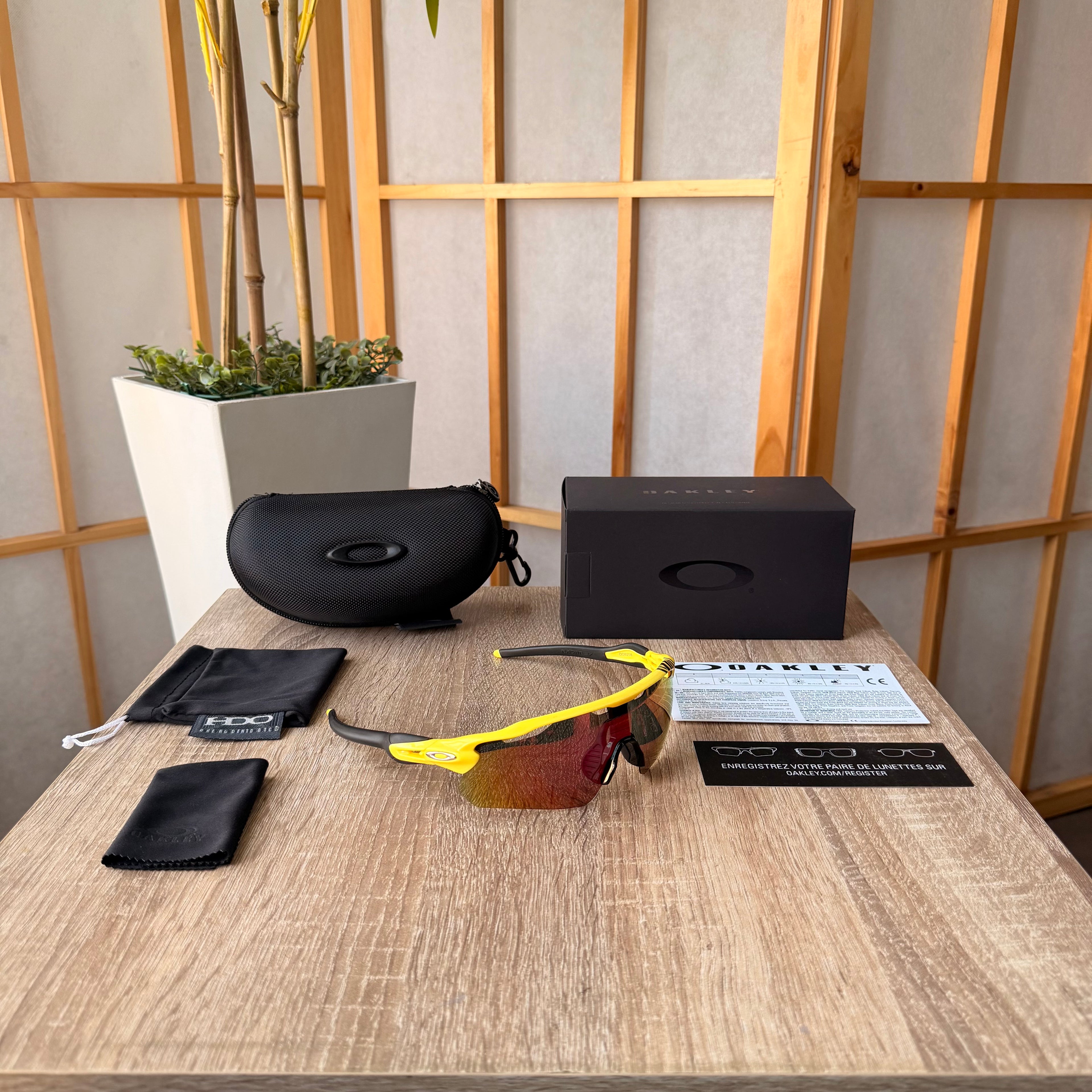 Oakley® Radar EV